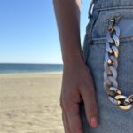 Universal phone chain short gold